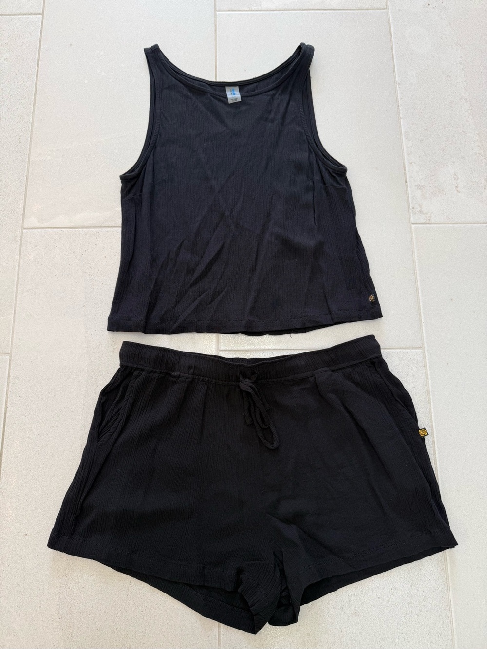La Vie En Rose Black Women's Lounge Shorts Set